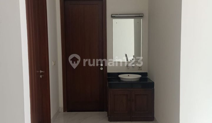 Fully Furnished 4+1 Bedroom, Land Area 250m², Building Area 350m². 2