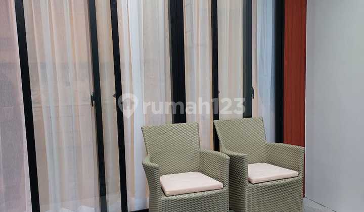 Baru Semifurnished Kt3 Km2 2lantai Selatan Lb115 Lt120 2