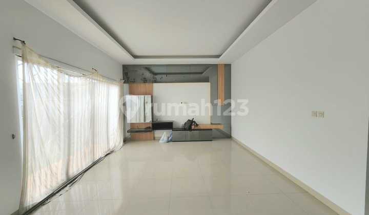 Lux 2lantai Kt4+1 Km3+1 Gar2car1 Ac Wh Kitchenset Lemari Lux 2lantai Kt4+1 Km3+1 Gar2car1 Ac Wh Kitchenset Lemari