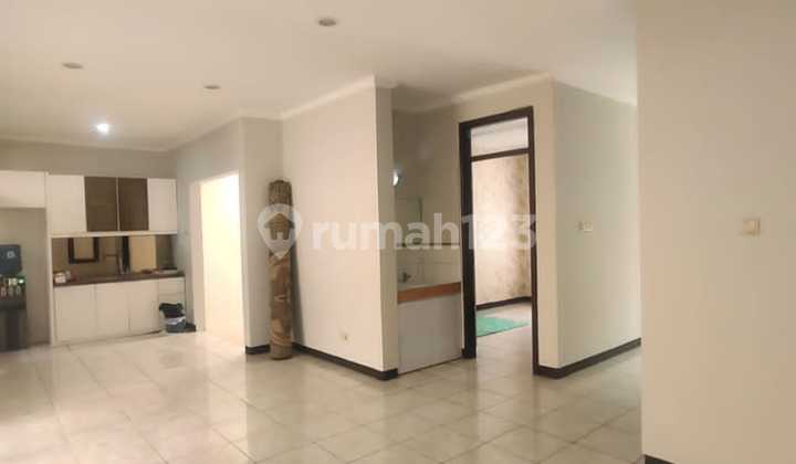 Renov 2lantai Kt4+1 Km2 Ac Wh  2