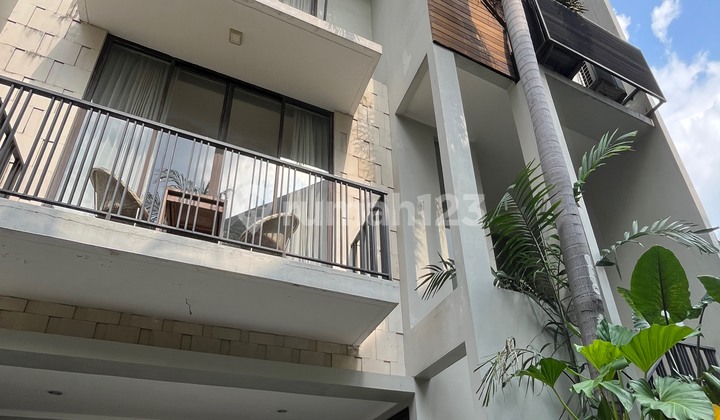 SEWA RUMAH CANTIK FULL FURNISH AMPERA KEMANG