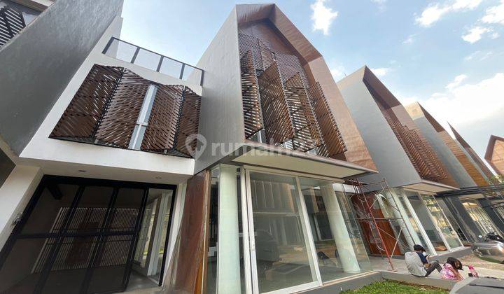 Rumah Cantik 3 Lantai Luas Pejaten Jakarta Selatan 1