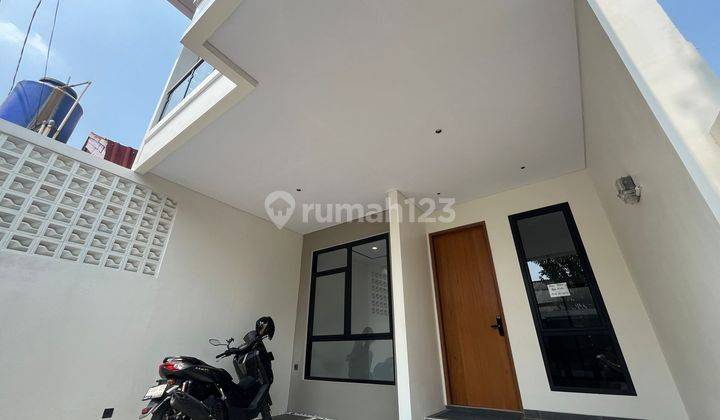 RUMAH CANTIK 3 LANTAI JAGAKARSA JAKARTA SELATAN 2