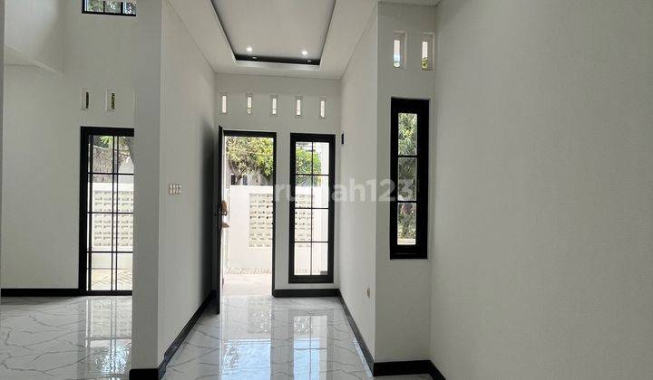 Rumah Cantik 2 Lantai Modern Minimalis Kota Harapan Indah Bekasi 2