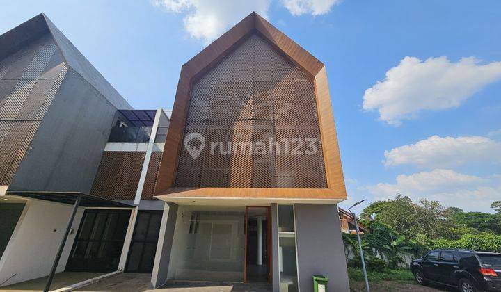 Rumah Cantik 3 Lantai Scandinavian Pejaten Jakarta Selatan 2