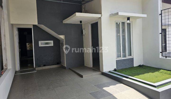 SEWA RUMAH CANTIK SEMI FURNISH 2 LANTAI 4 KT ANDARA PONDOK LABU DEKAT MRT DAN PINTU TOL 1