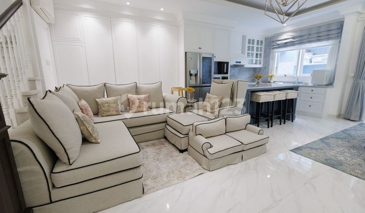 Rumah Cantik Full Furnish 2 Lantai Ragunan Jagakarsa Jakarta Selatan