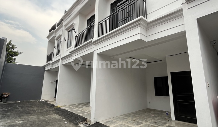 Rumah Cantik Murah Jagakarsa Jakarta Selatan SHM