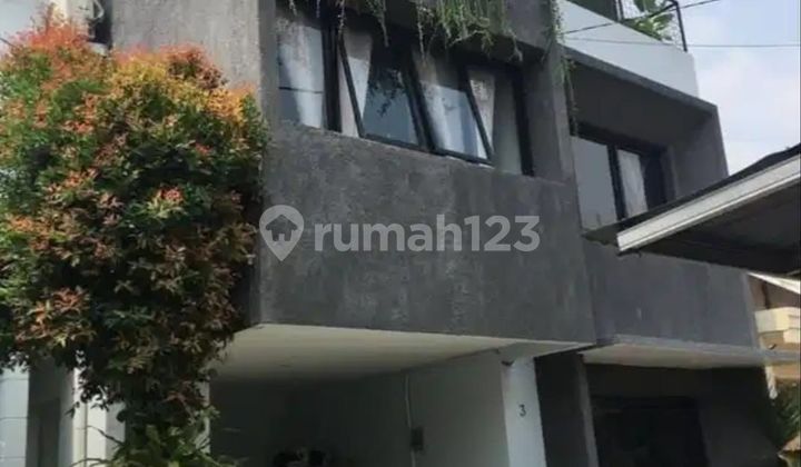 SEWA RUMAH CANTIK 3 LANTAI FULL FURNISH WARUNG JATI JAKARTA SELATAN