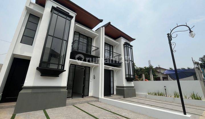 Rumah Cantik Clasik Modern 2 Lantai Nempel Stasiun Lrt Cibubur 1