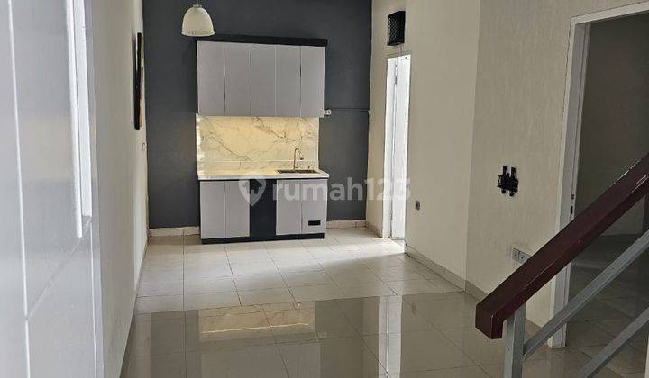 SEWA RUMAH CANTIK SEMI FURNISH 2 LANTAI 4 KT ANDARA PONDOK LABU DEKAT MRT DAN PINTU TOL 2