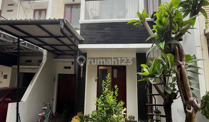 Rumah Cantik 2 Lantai Pejaten Barat Jakarta Selatan 1