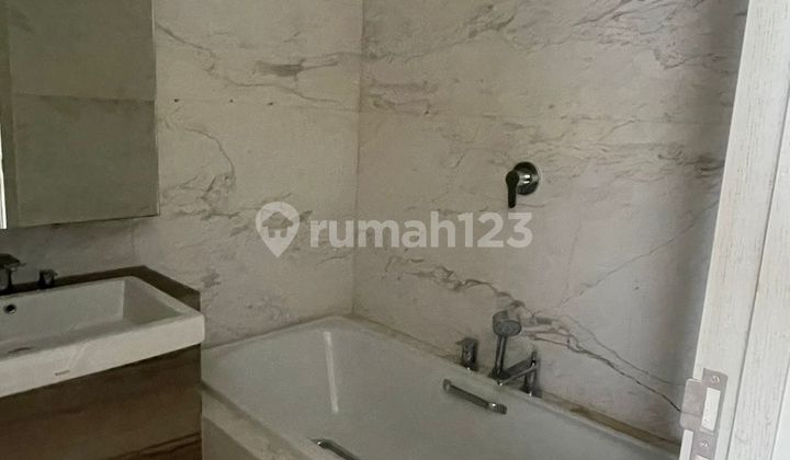 Beautiful Furnished Izzara Apartment for Rent in Cilandak, South Jakarta 2