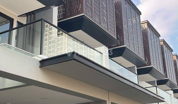 Rumah Baru Cantik 3 Lantai Furnished Citos Fatmawati Jakarta Selatan 1