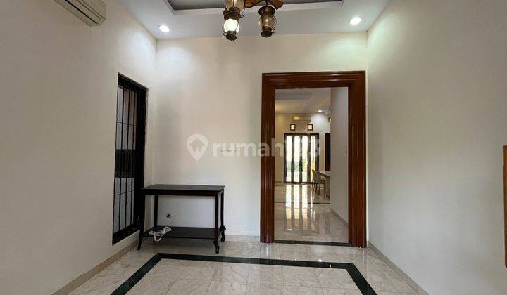 RUMAH CANTIK 2 LANTAI FULL FURNISH RAGUNAN JAKARTA SELATAN  2