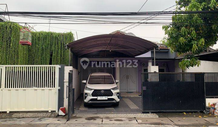 Dijual Rumah daerah wage taman Sidoarjo SHM row jalan lebar  1