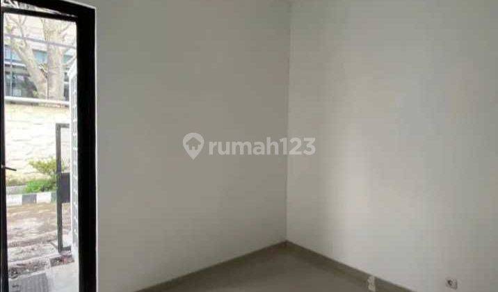 Dijual Rumah baru di Gading pantai SHM 2 Lantai lokasi dekat merr 2