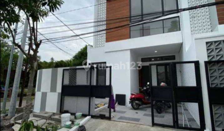 Rumah baru minimalis di Gading pantai SHM dekat MERR galaxy mall 1