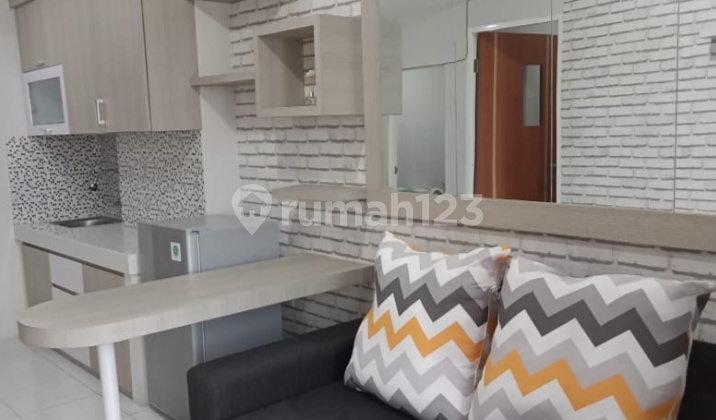 For Rent / Sale Puncak Darmahusada 2BR Furnished Nice Near Unair