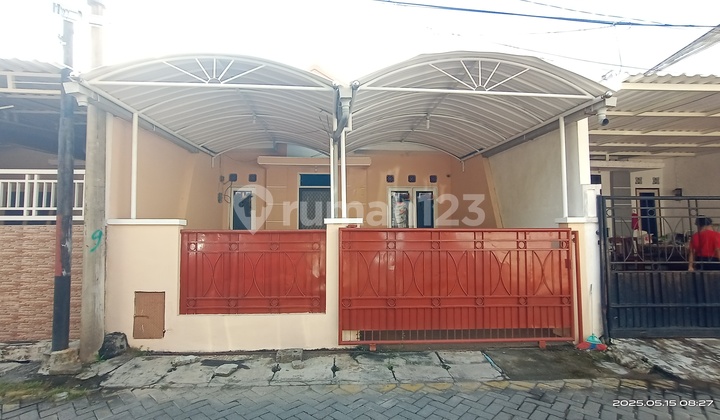 Disewakan Rumah Minimalis Lebak Indah Regency One Gate Dekat Merr 1