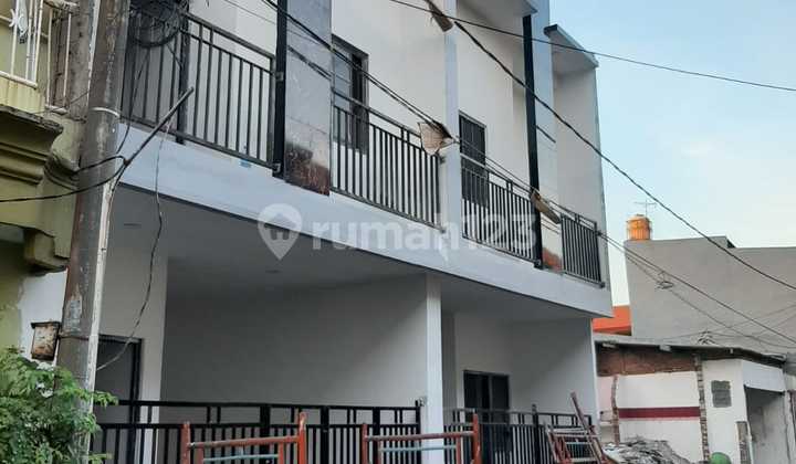 For Sale New Minimalist 2-Story House in Bronggalan Near Dr Soetomo For Sale New Minimalist 2-Story House in Bronggalan Near Dr Soetomo