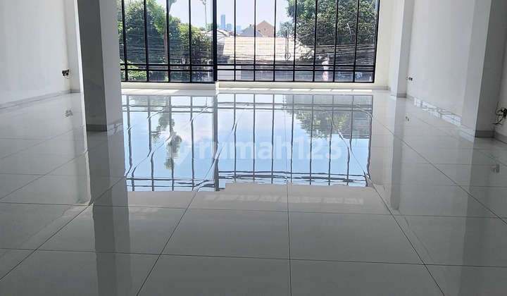 Gedung Baru Cawang 5 Lantai - Lokasi Bagus Tepi Jalan Raya Gedung Baru Cawang 5 Lantai - Lokasi Bagus Tepi Jalan Raya