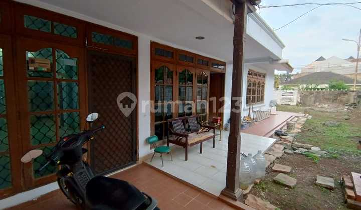 Pulomas Hook House Area 355 - East-South Facing 2