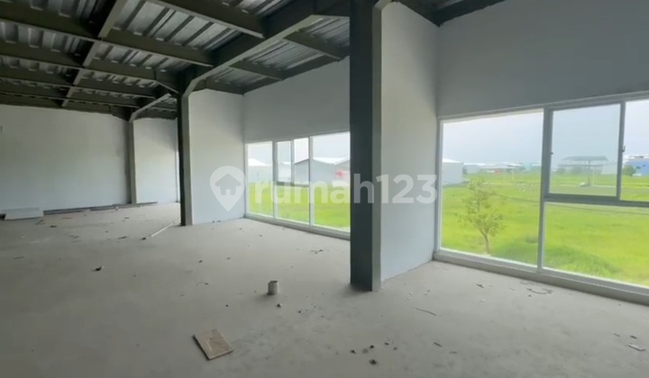 Gudang Laksana Hook Luas 2790 Bangunan Baru-hadap Utara