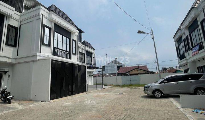  Rumah Unfurnished Sudah Renovasi SHM - Sertifikat Hak Milik di Jl. Lorong II Barat - Cemara Asri, Medan Area 1