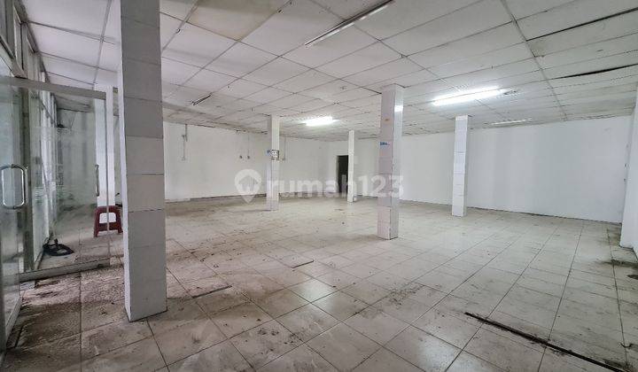  Urumah Kontrakan Unfurnished Butuh Renovasi Shm - Sertifikat Hak Milik Di Jl. Bilal Ujung, Medan Timur Buka Usaha Buka Swalayan Buka Rumah Makan Lokasi Cocok Untuk Buka Bisnis 2