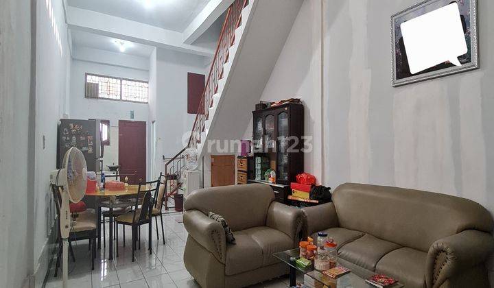  Rumah Unfurnished Bagus SHM - Sertifikat Hak Milik di Jl. Pasar 3 Medan, Medan Kota 2