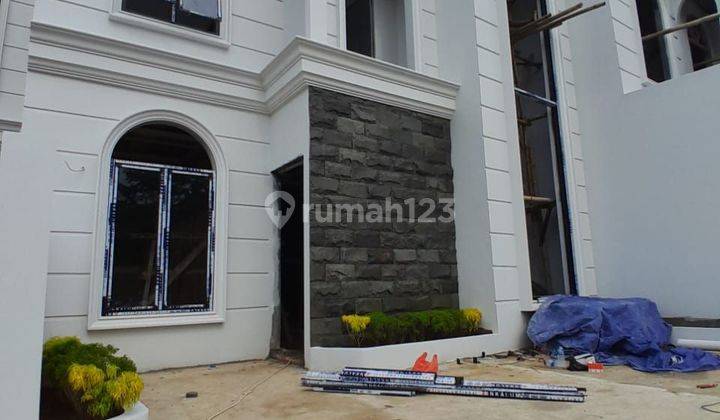 Townhouse Eksklusif Dekat LRT Cibubur Jakarta Timur  1