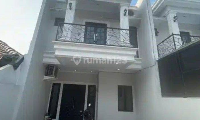 Rumah Minimalis Modern Di Lenteng agung Jakarta Selatan  2