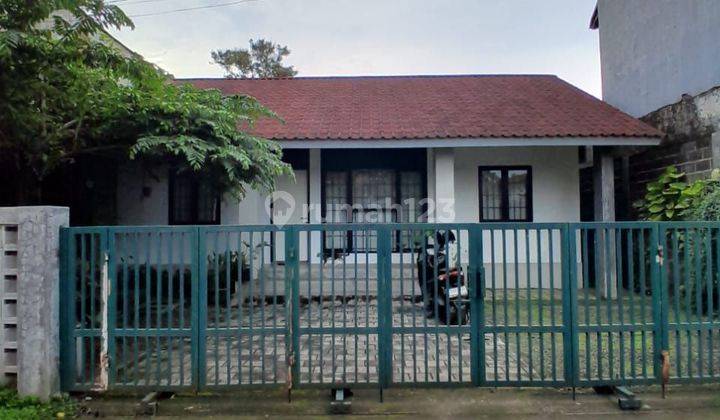 Rumah Tanah Luas Dengan Kolam Di Jatiasih Bekasi  2