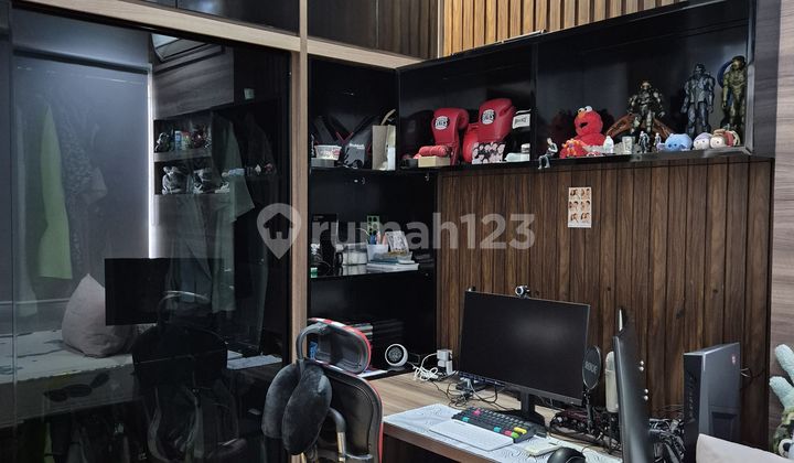 Luxury Japanese Modern House in Permata Buana - Land Area 144m² Building Area 220m² Fully Furnished 2