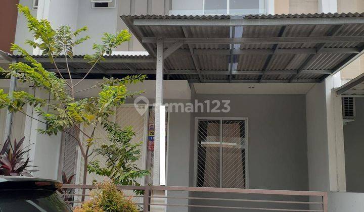 Rumah cantik 2 lantai Taman semanan indah 1