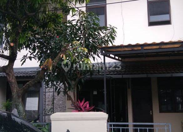 Rumah Bagus Semi Furnished SHM di Cibaduyut Lama, Bandung 1