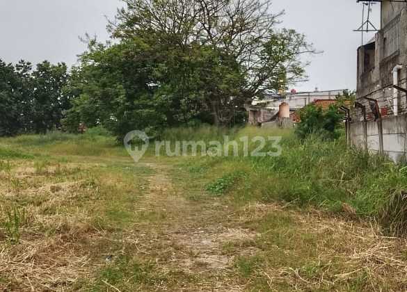 For Quick Sale: Land and Building Former Heavy Equipment Pool and Workshop in Benoa Indah Tangerang For Quick Sale: Land and Building Former Heavy Equipment Pool and Workshop in Benoa Indah Tangerang