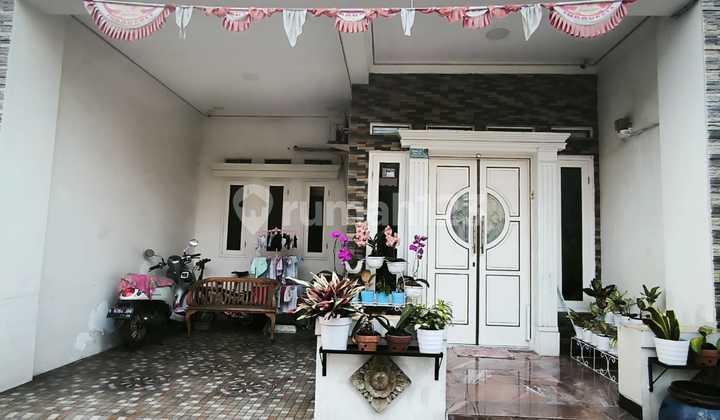 Quick sale: Puri Nusa Karawaci Binong Tangerang house near Karawaci mall.
