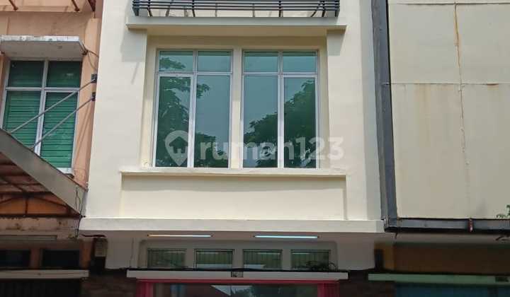 For Sale Quick Ready-to-Occupy Shophouse Ditol Boulevard BSD For Sale Quick Ready-to-Occupy Shophouse Ditol Boulevard BSD