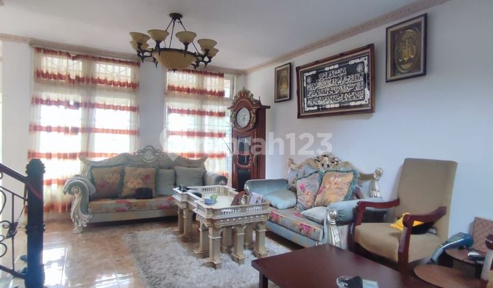 Rumah di Graha Raya 2 Lantai SHM Bagus 2