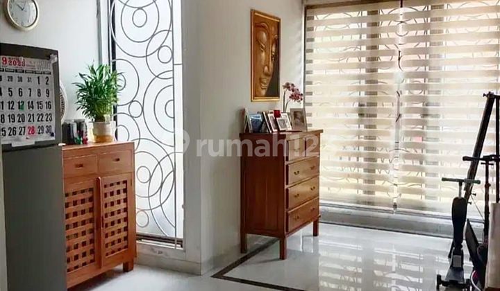 Rumah di Discovery 2 Lantai SHM Bagus, Utara, siap huni, strategis, asri 2