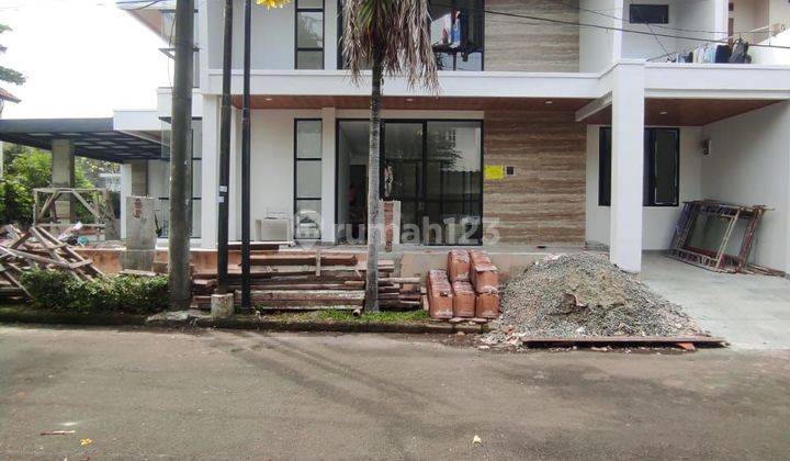 Rumah di Bintaro sektor 9 2 Lantai SHM Bagus, siap huni 1