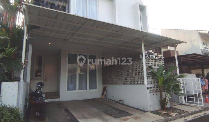 Rumah di Bintaro sektor 9 2 Lantai HGB Bagus, siap huni 1