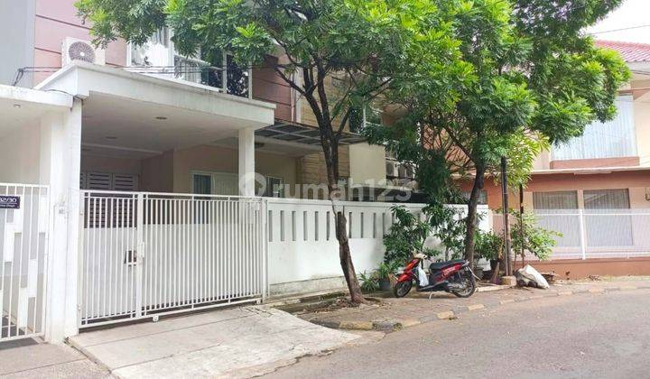 Rumah di Sektor 5 Bintaro Jaya 2 Lantai SHM Bagus 1