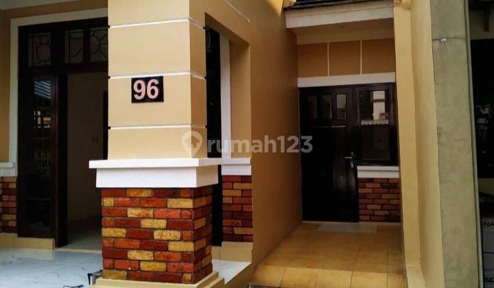 Rumah di Modernland Pasadena 2 Lantai SHM Bagus 1