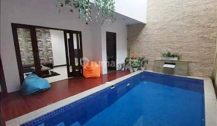 Rumah 3 Lantai SHM Bagus, siap huni 1