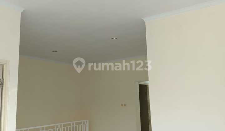 Rumah Bagus SHM di Villa Melati Mas 2