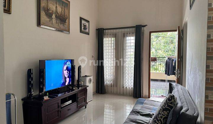 Rumah, Semi Furnished, Shm - Sertifikat Hak Milik, Di Graha Raya, Graha Raya, Siap Huni 1