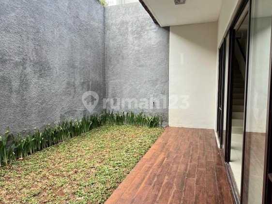 Rumah Bagus SHM di Bintaro 2
